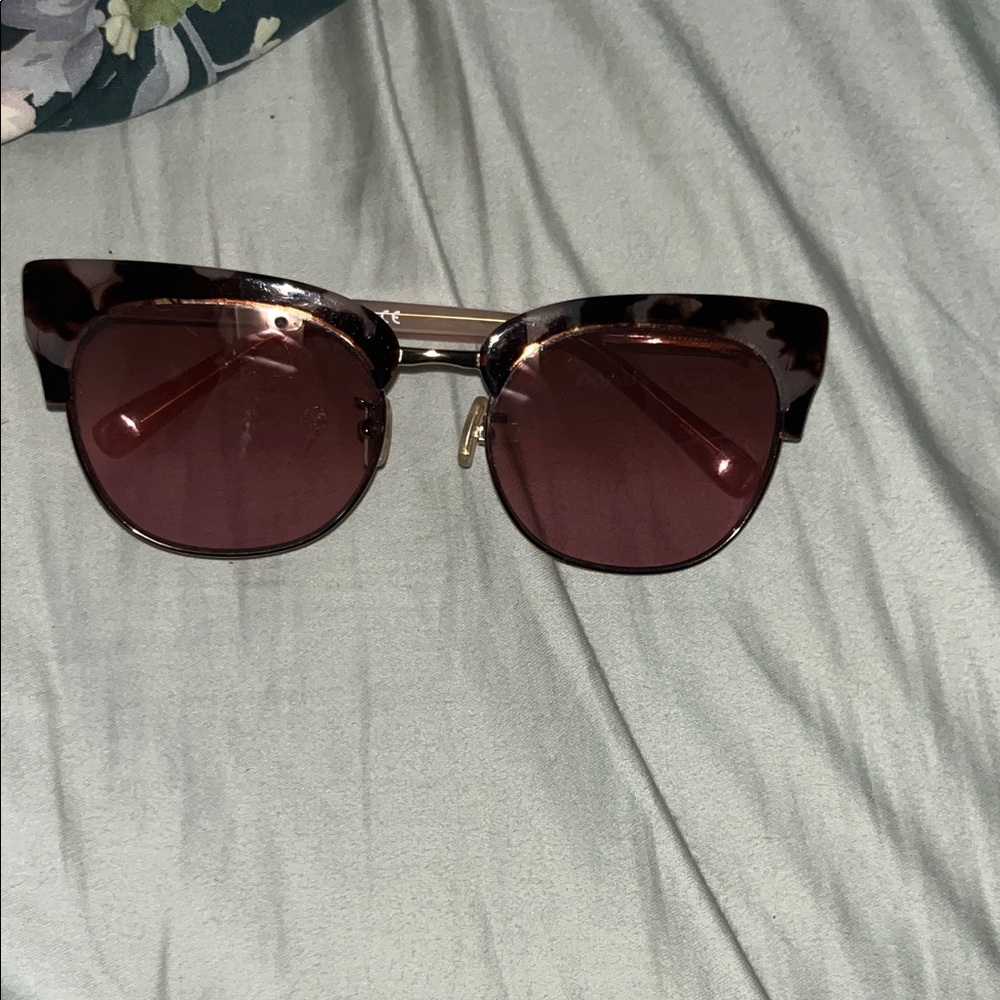 Coach Leopard Print Sunglasses with Dark Lenses - Picture 5 of 5